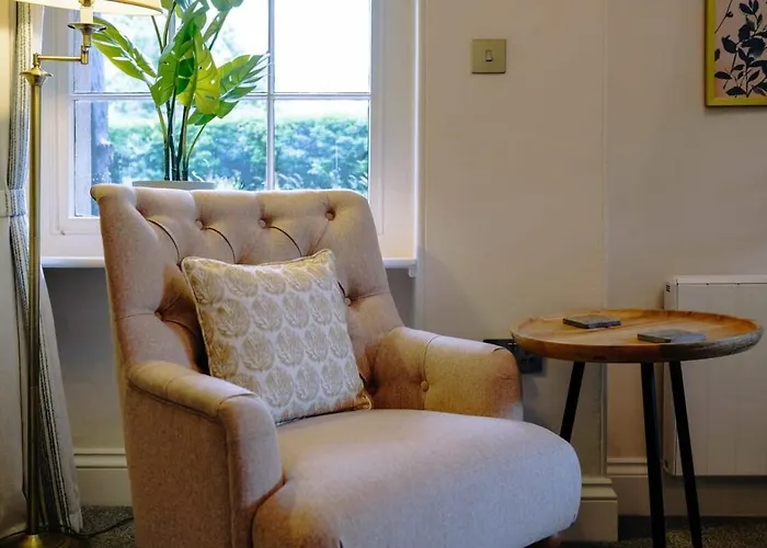 Apartment The Gatehouse At Coombe Bristol