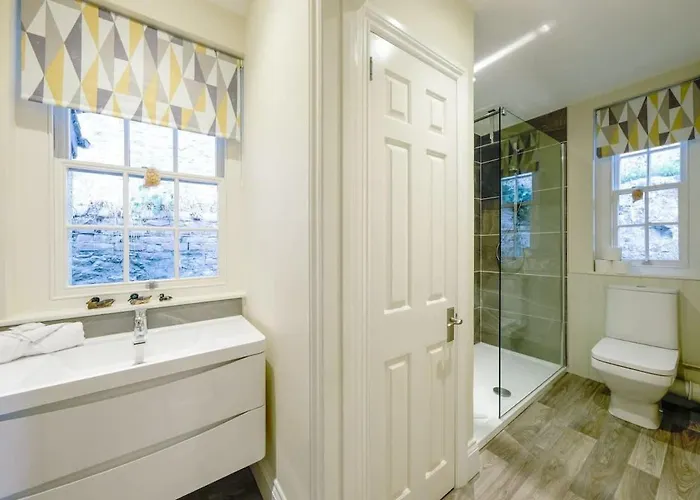 Apartment The Gatehouse At Coombe Bristol