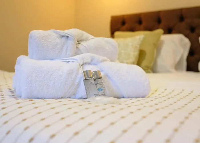 The Gatehouse At Coombe * Бристоль